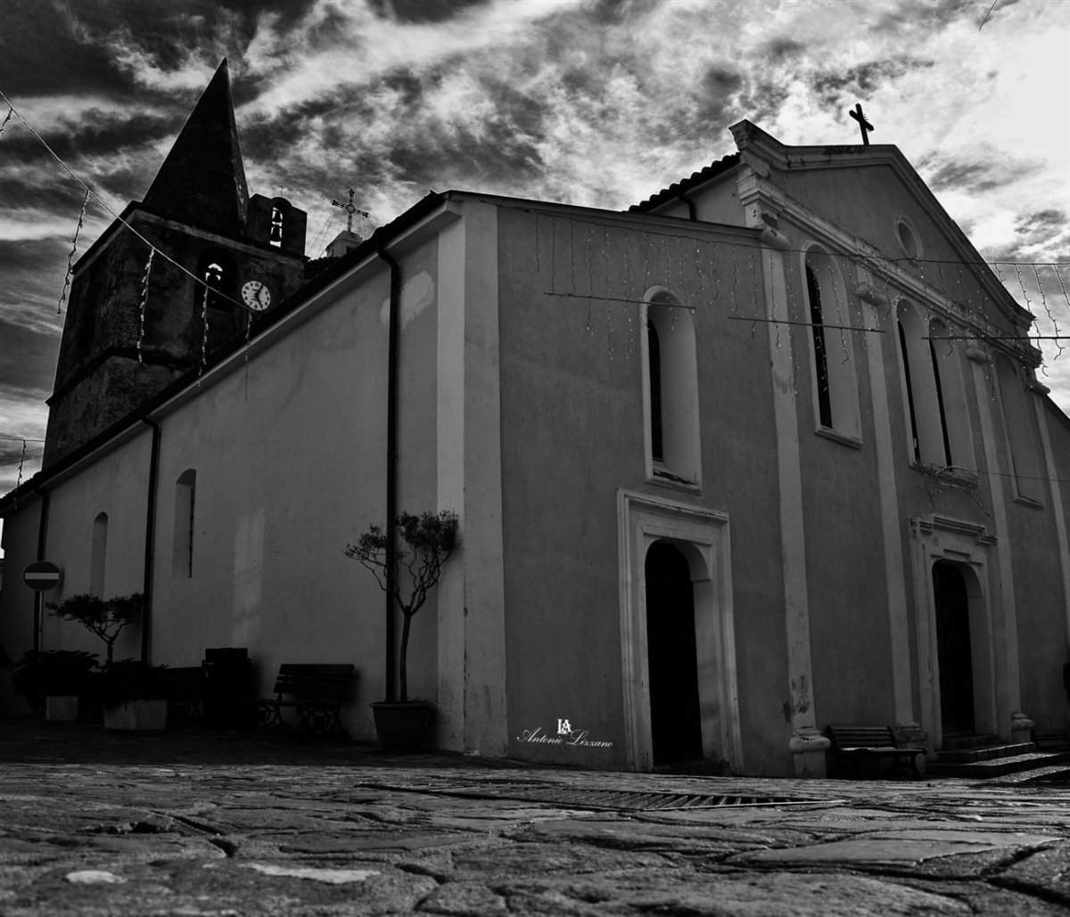chiesa San Nicola di Mira B_N